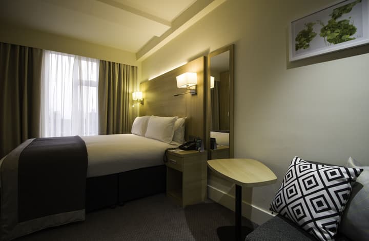 Holiday Inn London - Kensington High St. by IHG
