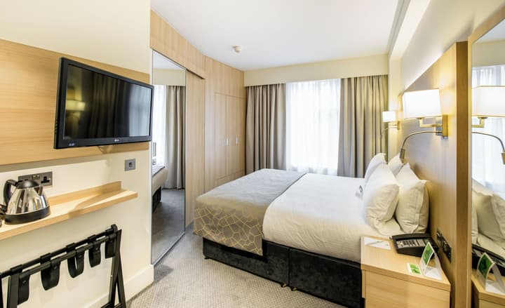 Holiday Inn London - Kensington High St. by IHG