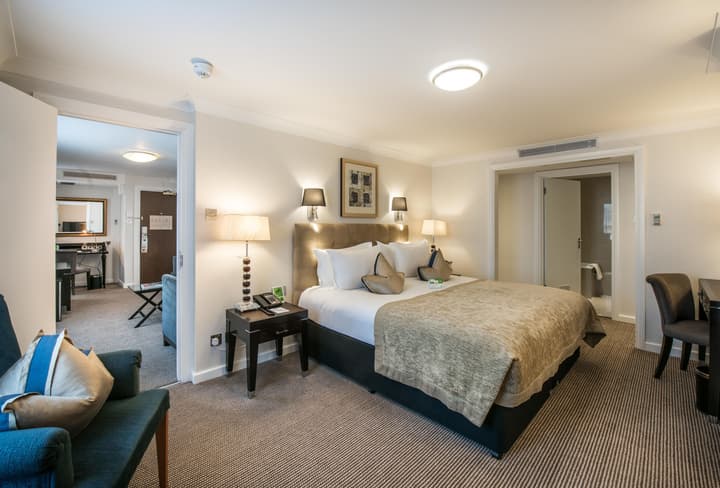 Holiday Inn London - Kensington High St. by IHG