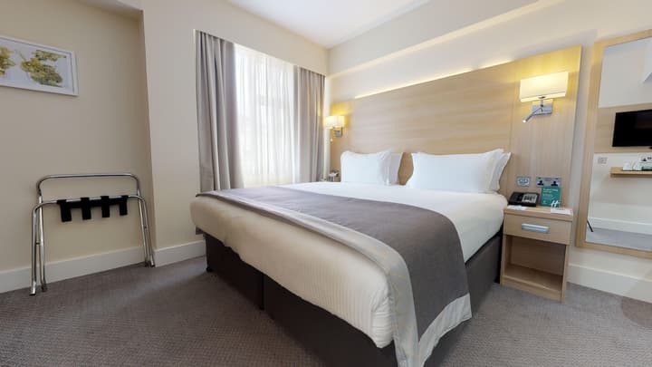 Holiday Inn London - Kensington High St. by IHG