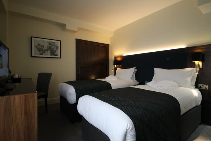 Holiday Inn London - Kensington High St. by IHG