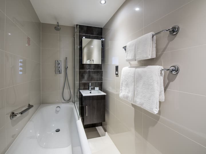 Holiday Inn London - Kensington High St. by IHG