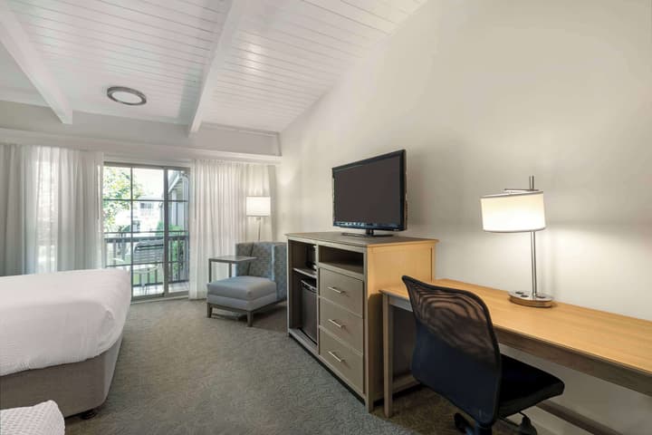 Best Western Plus Santa Barbara
