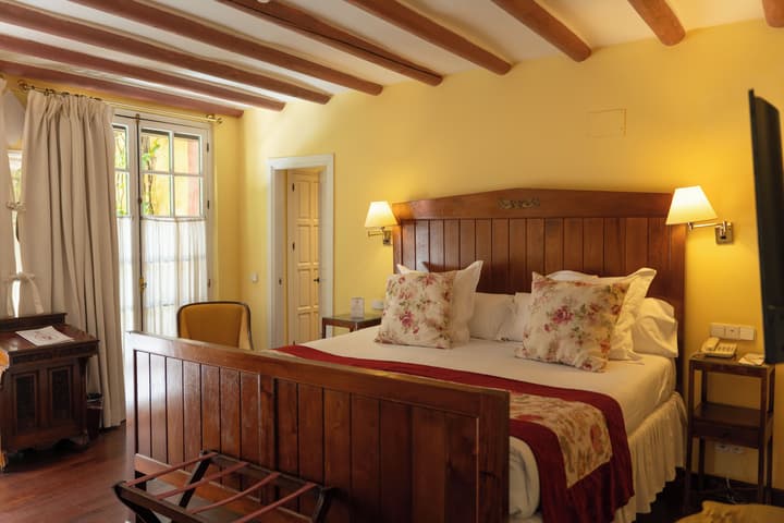Las Casas de la Judería, Sevilla Historic City Center