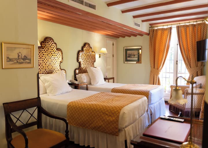 Las Casas de la Judería, Sevilla Historic City Center