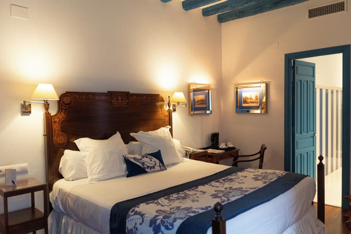 Las Casas de la Judería, Sevilla Historic City Center