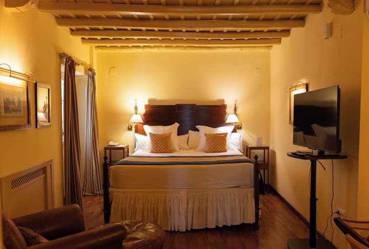 Las Casas de la Judería, Sevilla Historic City Center
