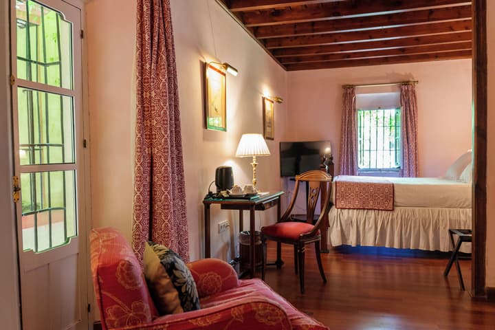Las Casas de la Judería, Sevilla Historic City Center