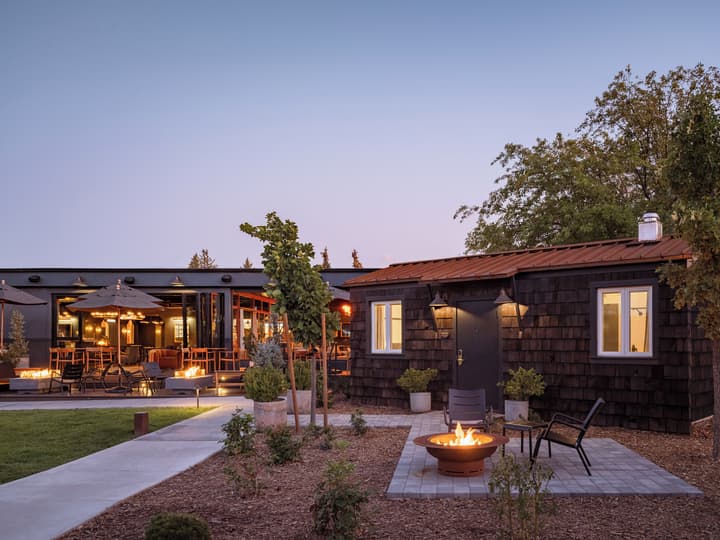 High Country Motor Lodge – Near NAU/Downtown