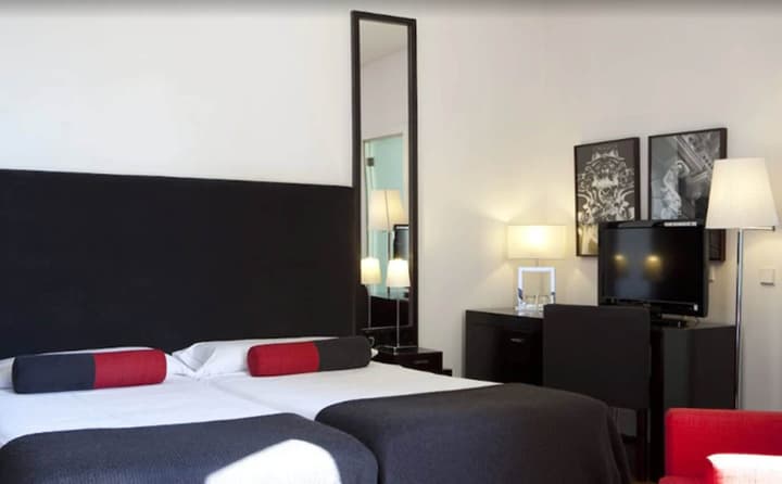 Hotel Quatro Puerta Del Sol