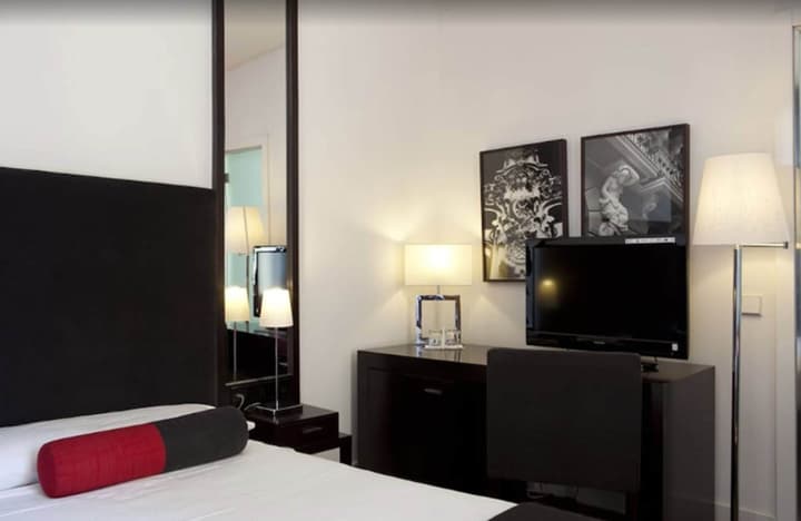 Hotel Quatro Puerta Del Sol