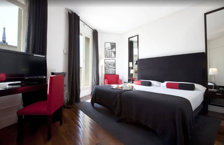 Hotel Quatro Puerta Del Sol