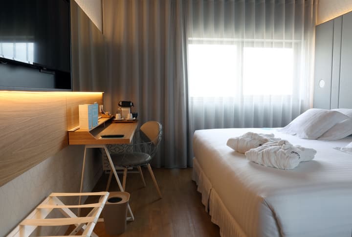 Occidental Atenea Mar- Adults Only