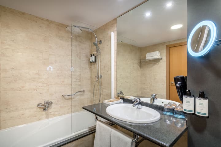 Occidental Atenea Mar- Adults Only