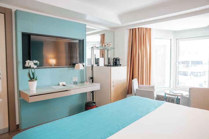 Hotel Port Palace