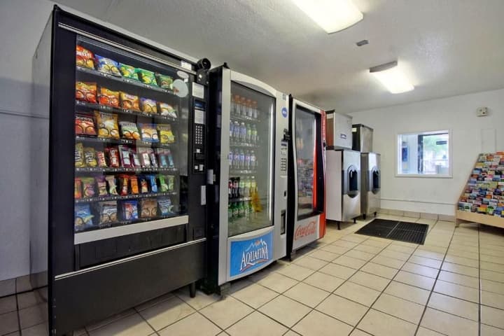 Motel 6 Dania Beach