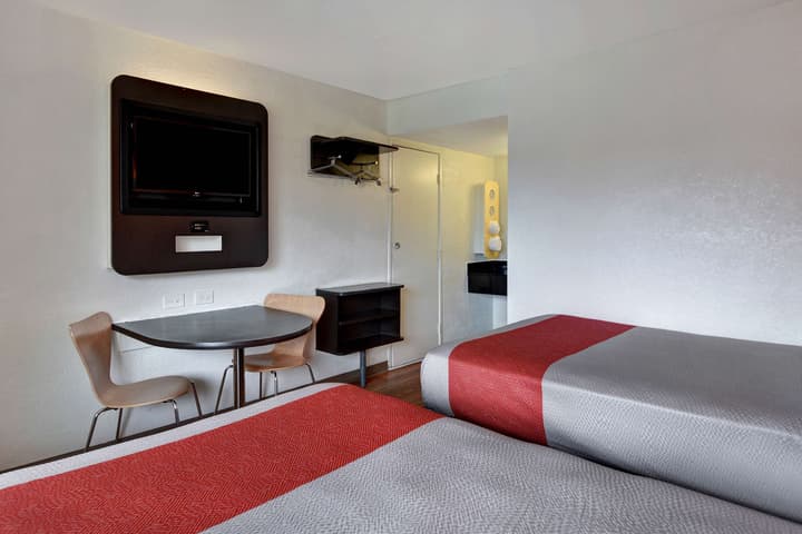 Motel 6 Dania Beach