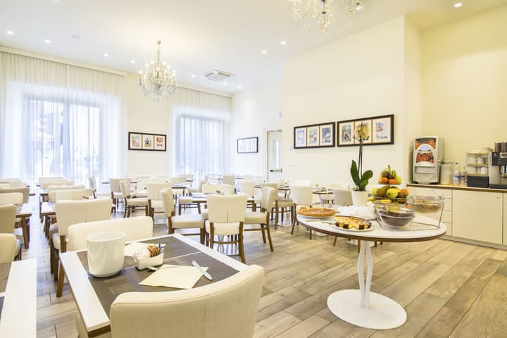 Hotel Italia