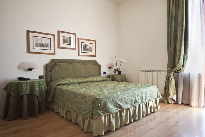 Hotel Italia