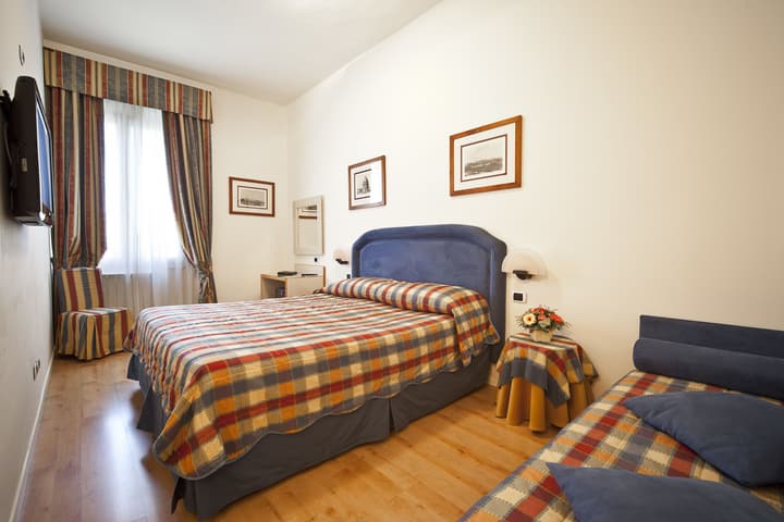 Hotel Italia