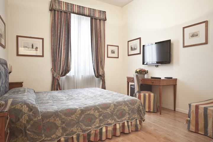 Hotel Italia