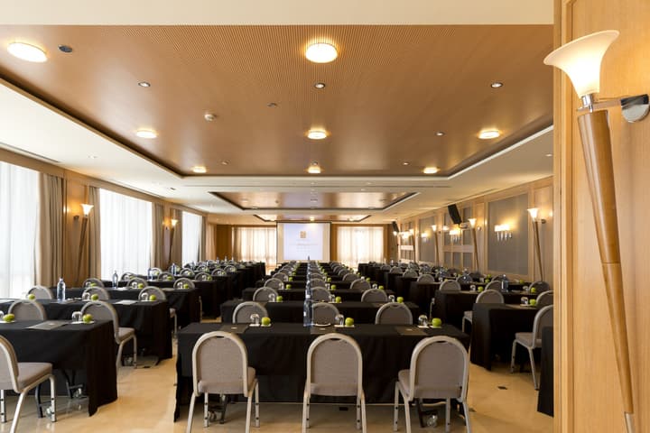 Hotel Sevilla Center