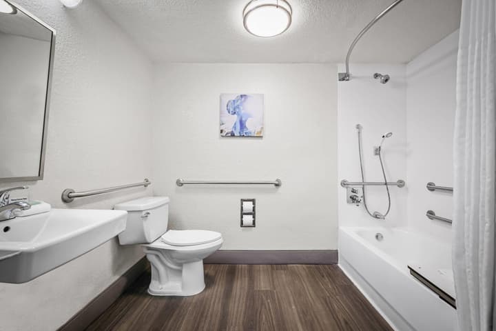 La Quinta Inn & Suites by Wyndham Miami Airport West
