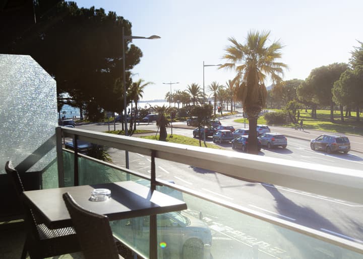 Tiercé Hotel