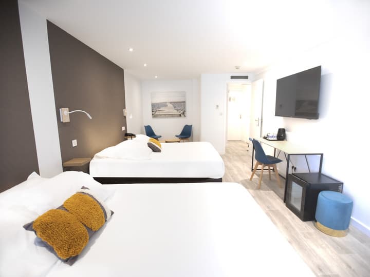 Tiercé Hotel