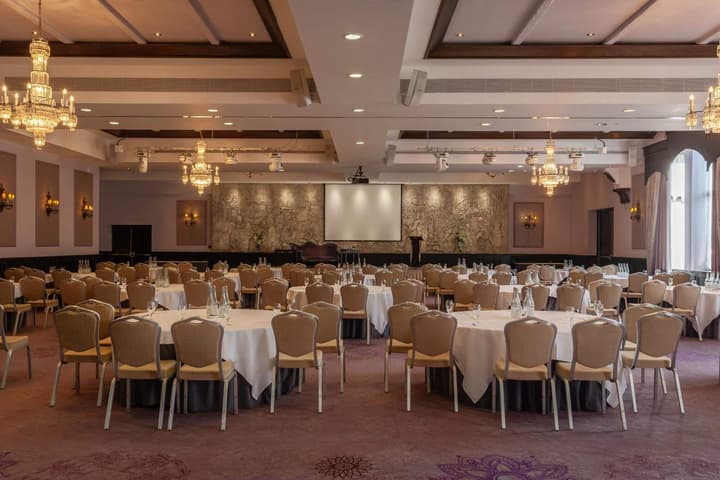 Clontarf Castle Hotel