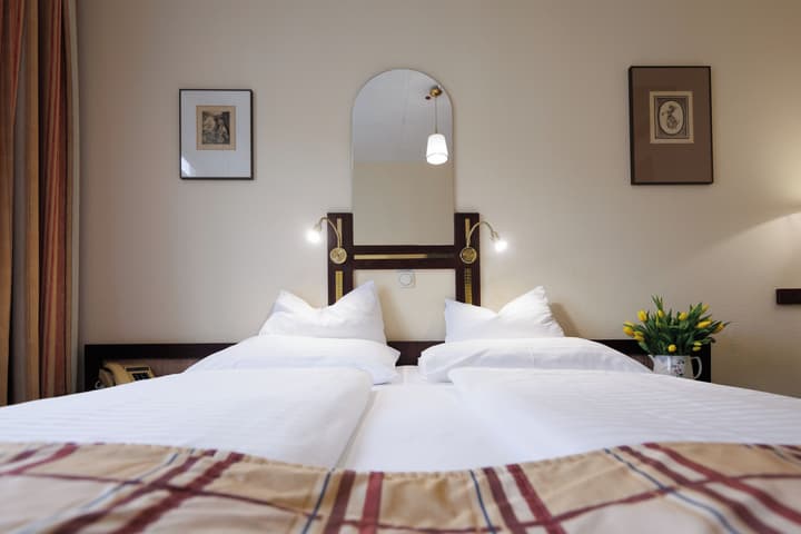 Continental Hotel-Pension