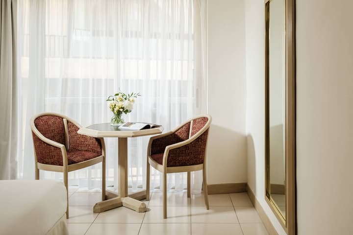 Diplomat Hotel