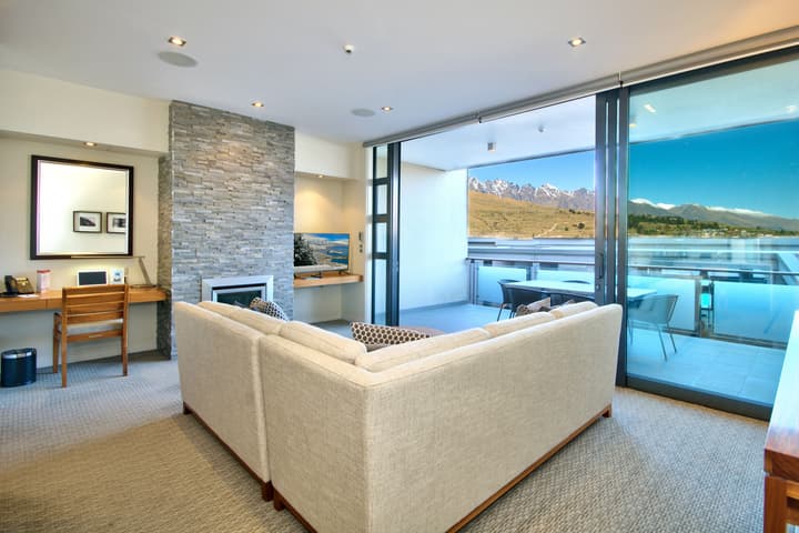 The Rees Hotel and Luxury Apartments