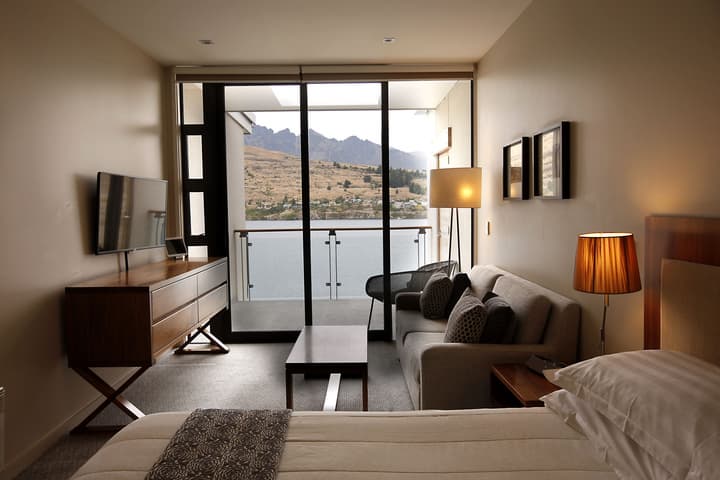 The Rees Hotel and Luxury Apartments