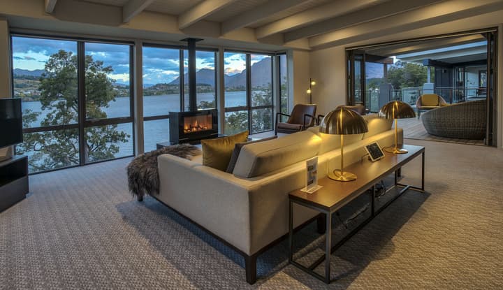The Rees Hotel and Luxury Apartments