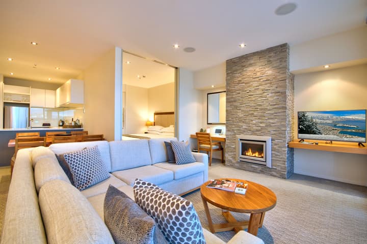 The Rees Hotel and Luxury Apartments
