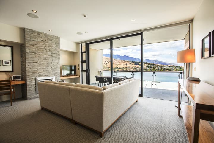 The Rees Hotel and Luxury Apartments