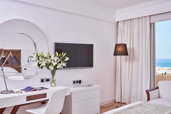 Grecian Park Hotel