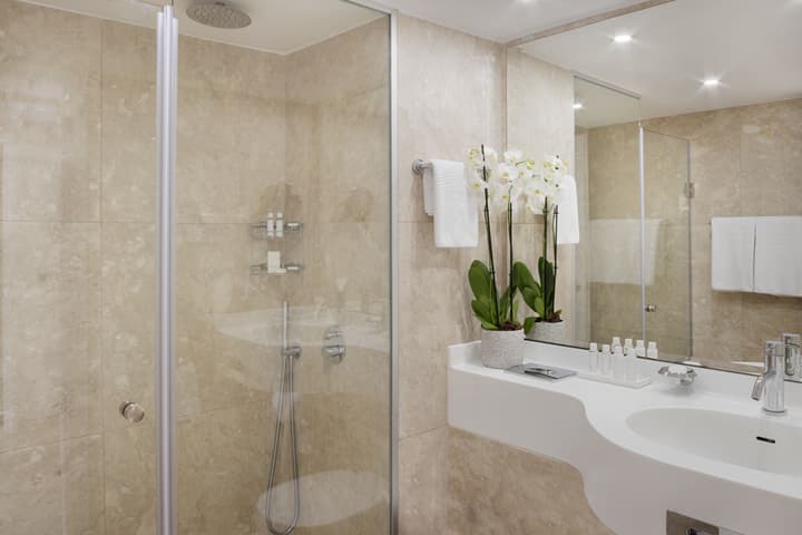 Grecian Park Hotel