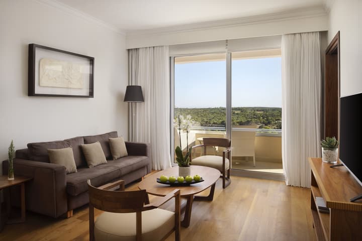 Grecian Park Hotel