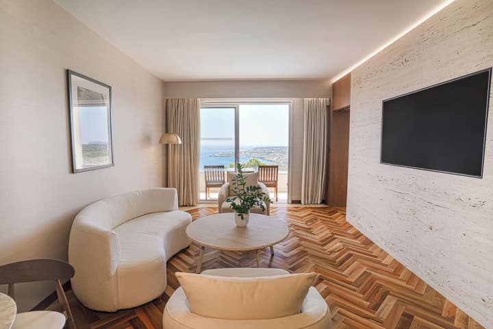 Grecian Park Hotel