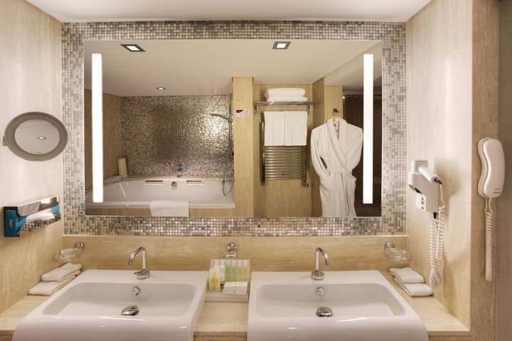 Crowne Plaza Bucharest by IHG
