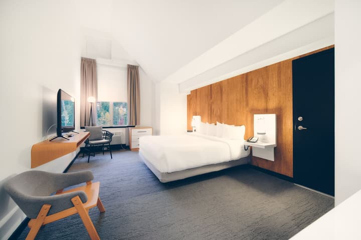 Aava Whistler Hotel
