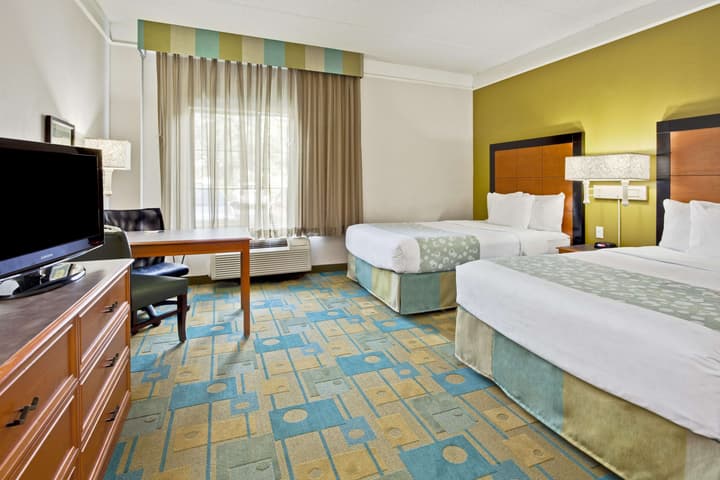 La Quinta Inn & Suites by Wyndham Ft. Lauderdale Airport