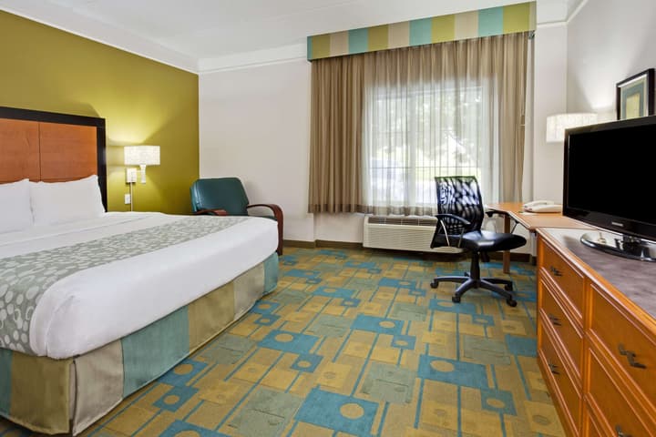 La Quinta Inn & Suites by Wyndham Ft. Lauderdale Airport