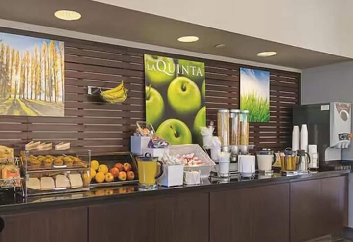 La Quinta Inn & Suites by Wyndham Ft. Lauderdale Airport