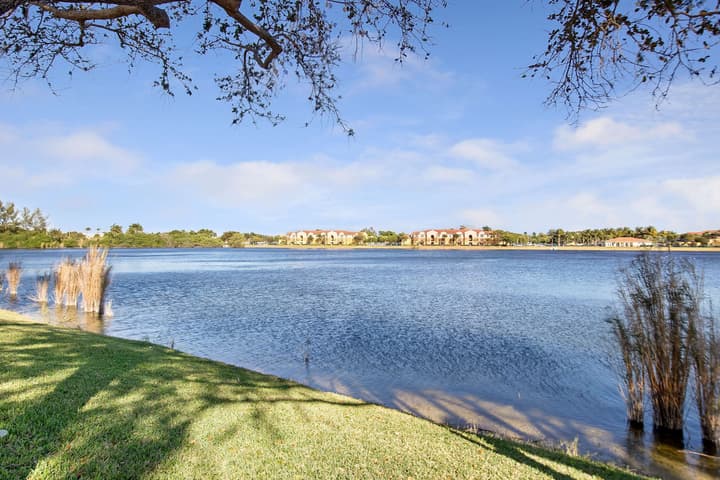 La Quinta Inn & Suites by Wyndham Ft. Lauderdale Airport