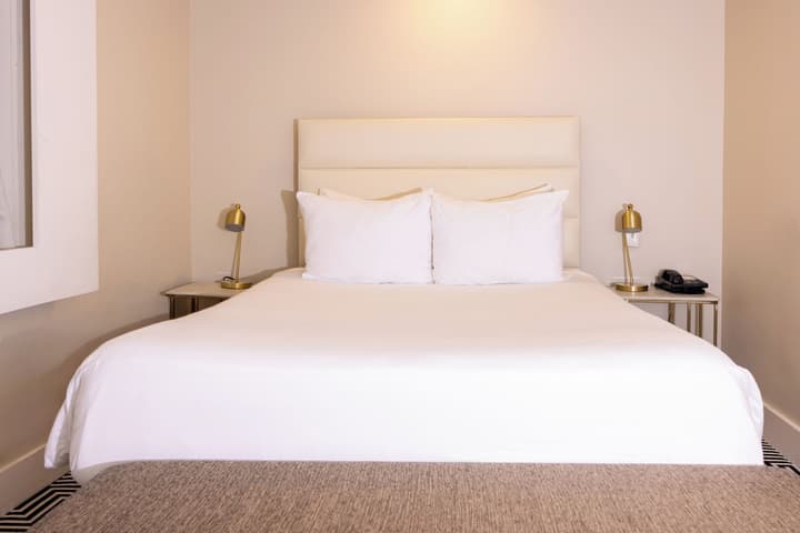 Crest Hotel Suites