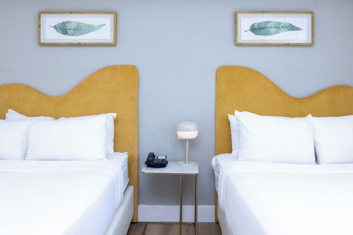 Crest Hotel Suites