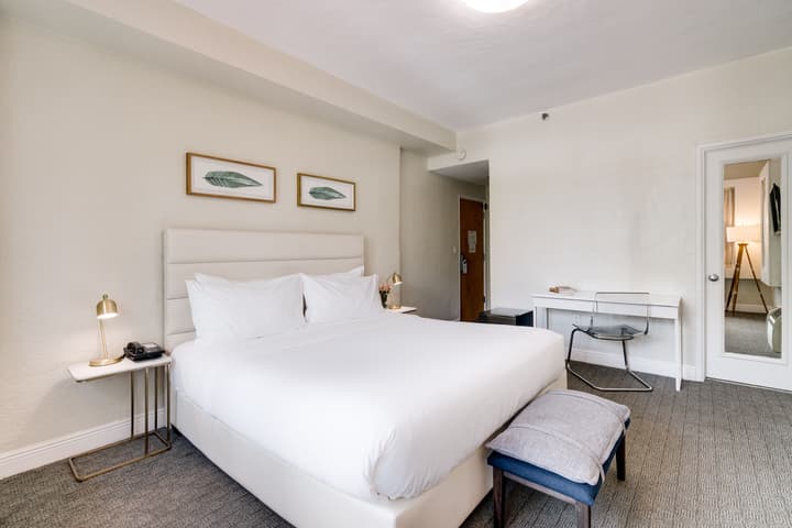 Crest Hotel Suites